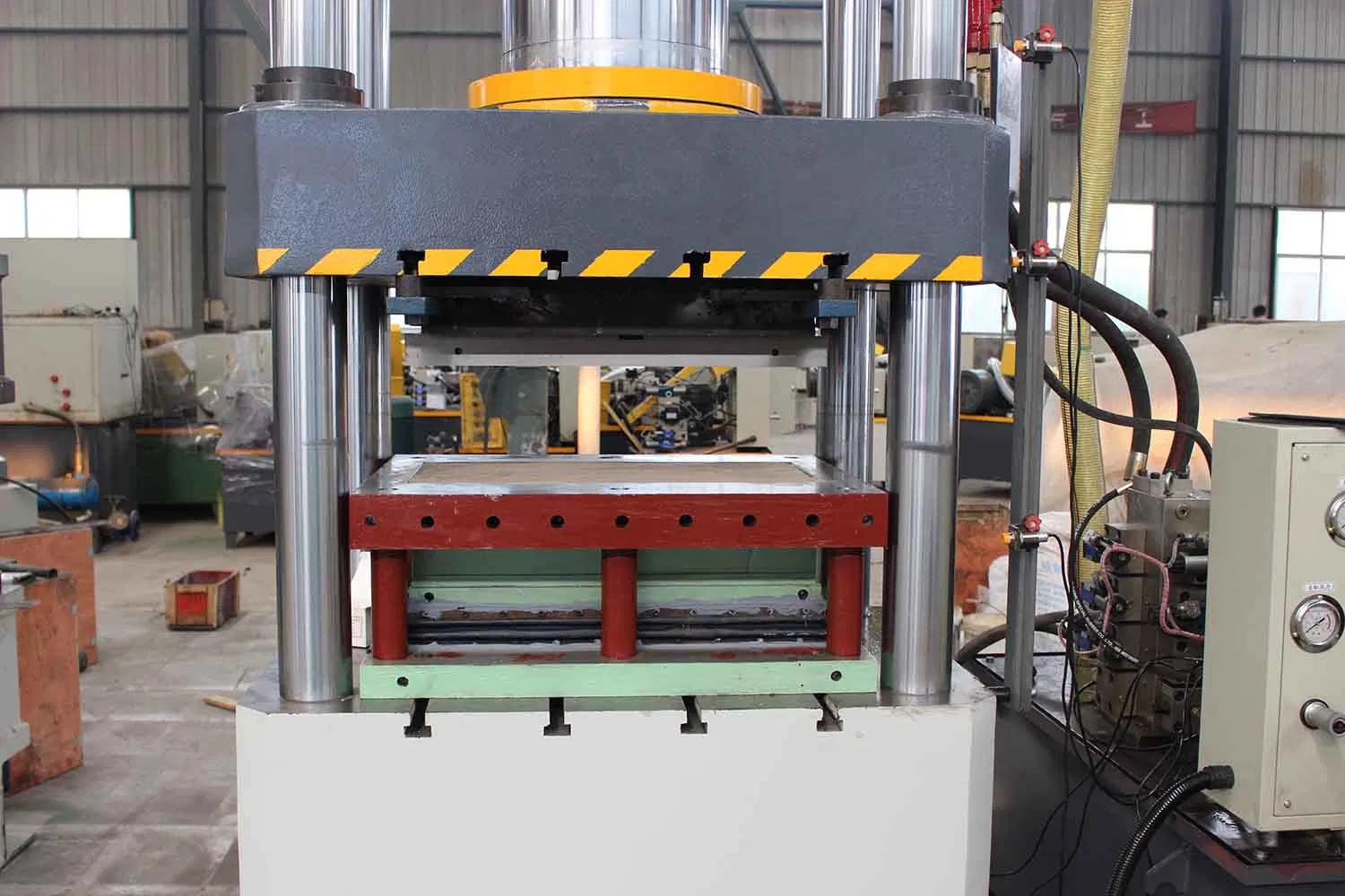 Ceramic tile hydraulic press